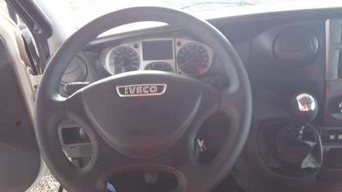 Imagem 10 de 13 de Iveco Daily 35s14 Hdcs