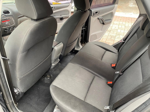 Imagem 10 de 13 de Focus Hatch 1.6 Completo+flex+rodas