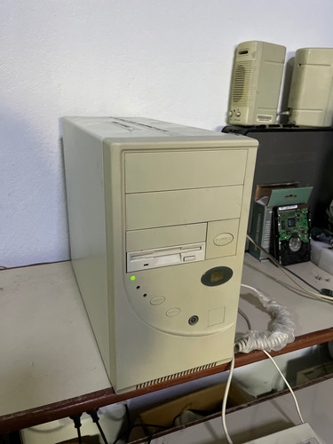 Computadora At Con Windows 95 (Usado)