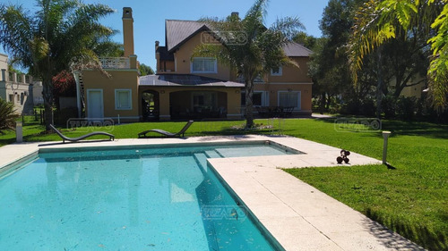 Casa  En Alquiler Ubicado En El Nacional, General Rodríguez