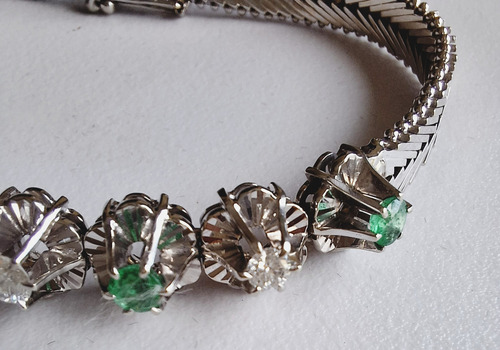 Pulseira Em Ouro Branco Com Diamantes E Esmeraldas