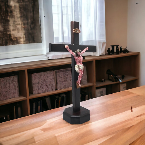 Crucifixo Mesa E Parede Madeira Cristo Chagado Resina 40 Cm
