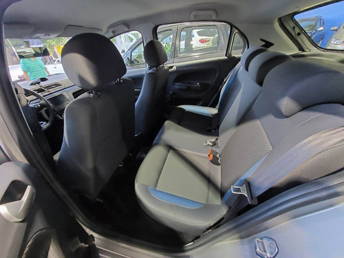 Imagen 8 de 10 de Volkswagen Gol Trend