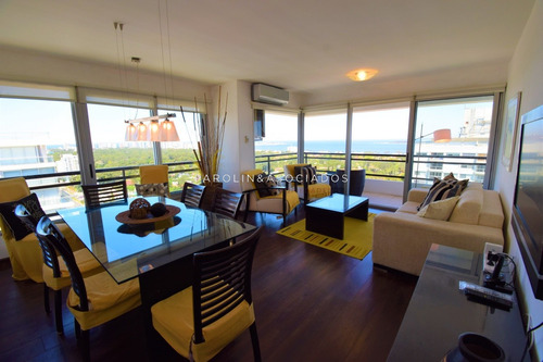 Pent House , 3 Dormitorios  A Nuevo ! Con Servicios! 