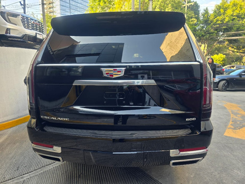 Cadillac Escalade ESV 6.2 Premium Luxury