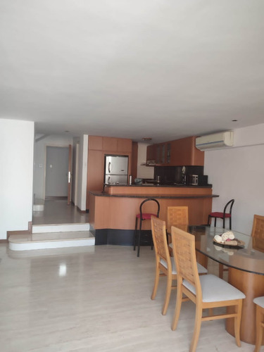 Imagen 6 de 23 de Alquilo Magnifico Ph Triple 240 M2 En Campo Alegre.