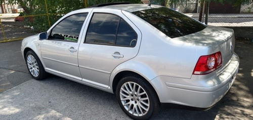 Volkswagen Bora 1.8 Highline T Tiptronic Cuero 2012