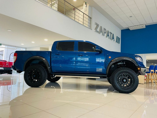 Imagen 9 de 12 de Ford Ranger Edicion Black Dog 2021