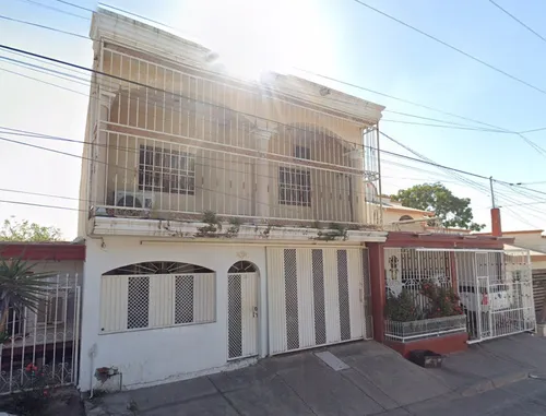 Casa En Venta, !! Unica Oportunidad De Adquirir Esta Propiedad¡¡, Ya Adjudicada - Cándido Avilés Inzunza 3230, Plutarco Elías Calles, 80194 Culiacán Rosales, Sin.