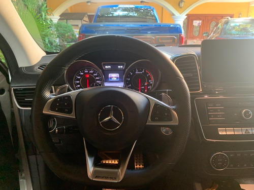 Imagen 5 de 10 de Mercedes Benz Gle 63 2020