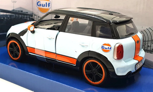Mini Cooper S Countryman Gulf 1:24 Motor Max