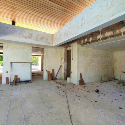Imagen 5 de 15 de 133827 Casa Obra Gris En Venta. Urb. Guaparo - Carmen María González 0412.4359728