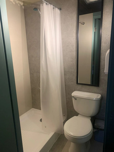 Hotel En Venta,  Santiago Centro, A Pasos De Cumming