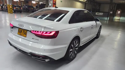 Audi A4 2.0 40 Tfsi Prestige Black