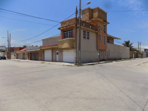 Imagen 1 de 30 de Excelente Casa Enventa