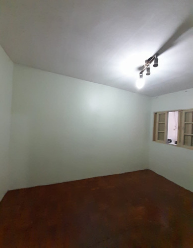 Vendo 4 Quartos,3 Banheiros,3 Cozinha,2 Salas,1 Garagem,