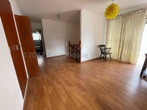 Imagen 13 de 19 de Casa En Venta En Macaracuay 22-22294