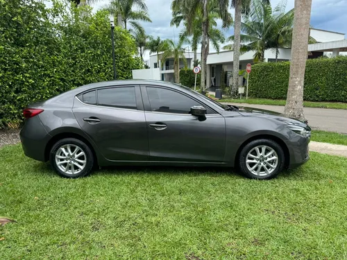 Mazda 3 2.0 Touring At