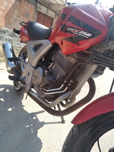Imagem 2 de 5 de Honda Twister