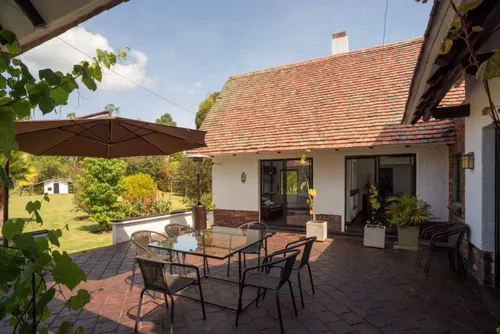 Casa En Arriendo/venta En Canelon. Cod A16565