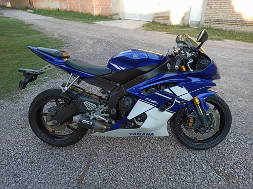 Yamaha R6