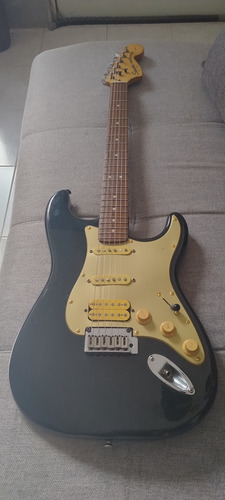 Guitarra Squier Stratocaster® Standard Series® Diestro Negro Palo De Rosa (Usado)