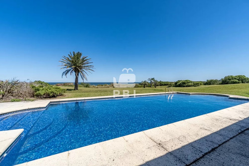 Casa De 6 Dormitorios En Solana, Punta Ballena - Ref : Pbi235