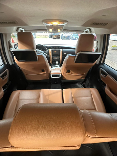 Toyota Fortuner Vx.r Limited V6