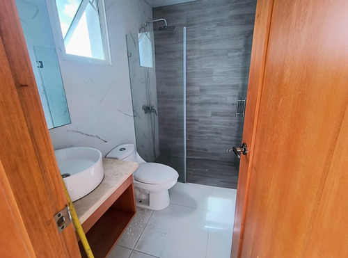 Apartamento En Renta Ubicado En La Av. Hispanoamericana