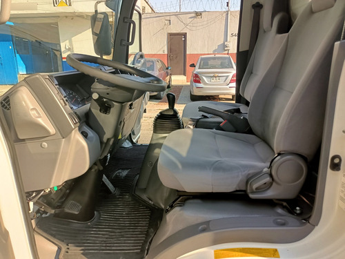 Isuzu Elf 200 Caja Redilas Rodado Sencillo 2021