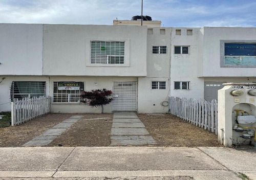 Imagen 1 de 15 de Brisas Del Pedregal Ampliada
