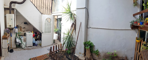 Obispo San Alberto Al 3700 Y Av. San Martín, Villa Devoto. Ph. 2 Plantas. Superf: 90 M2 Totales, 82 M Cubiertos. 4 Ambientes 3 Dormitori 2 Baños Patio Semi Techado Con Lavadero. Terraza. Espacio Aéreo