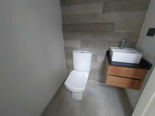 Imagen 9 de 9 de B° Villa Allende Golf . Casa C/3 Dorm. De Categoría. Seguridad Y Entorno