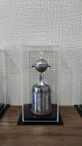 Miniatura Troféu Libertadores Da América 2024 Com Expositor Prateado