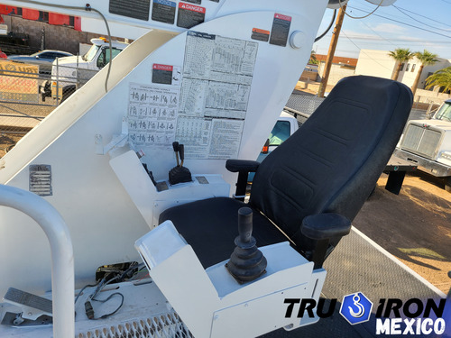 Grua Titan 2004 Sterling Con Altec Ac35-1 De 35 Toneladas