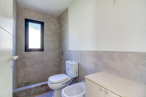 Ph Venta 2 Dorm 2 Baños Coch Pilar. Financia!