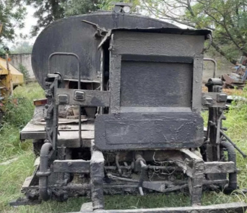 Camión Ford 600 C/motor Deutz 6 Y Regador Caldera C/perkins