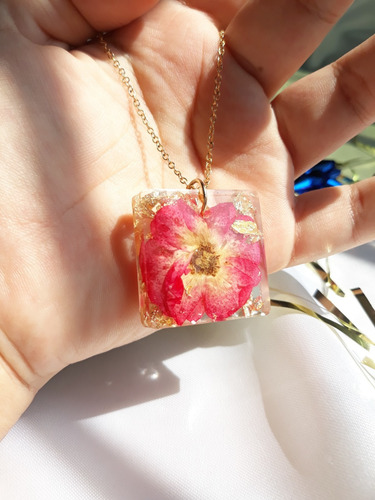 Imagen 7 de 9 de Diseño De Joyería Y Accesorios En Resina