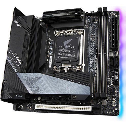 Tarjeta Madre Z690i Aorus Ultra Lite 1700 Ddr5 Wifi Mini Itx Color Negro