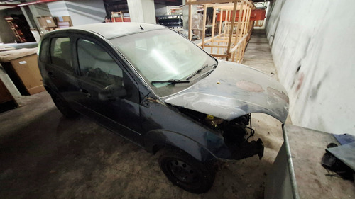 Ford Fiesta Chocado