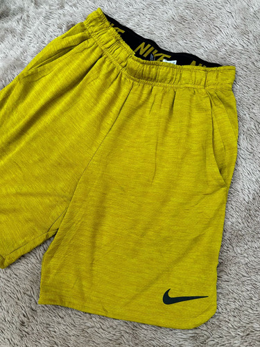 Short Amarillo Deportivo Nike Talla S (Usado)
