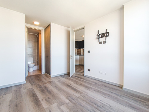 Edificio Av. Vicuña Mackenna Vista Poniente Piso 2