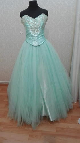 Vestidos De 15 Talle 40. (80 A 88 De Cont. De Busto) (Usado)
