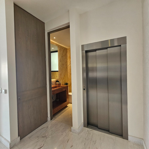 Descubre El Lujo Y La Exclusividad En Bosque Real, Casa En Venta Bosque Real!!!!