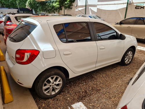Imagen 14 de 15 de Renault Sandero 2018 1.6 Privilege 105cv