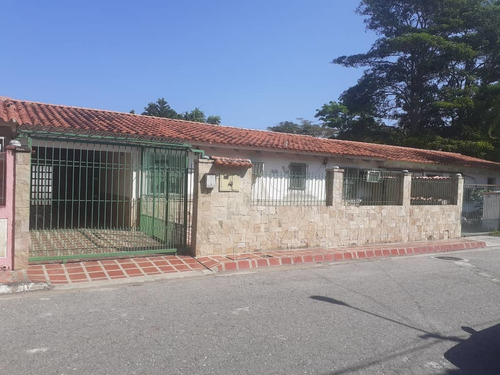 Imagen 2 de 16 de En Venta Amplia Casa En Borburata C-5623919