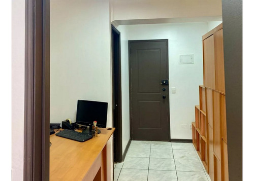Oficina Remodelada En Edificio Bellavista - Rpm Consulting