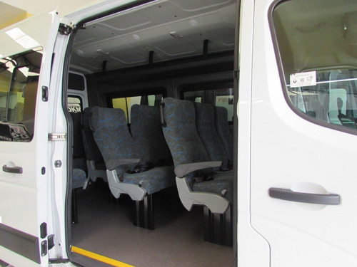 Imagem 4 de 14 de Renault Master Executiva 2022 Branca