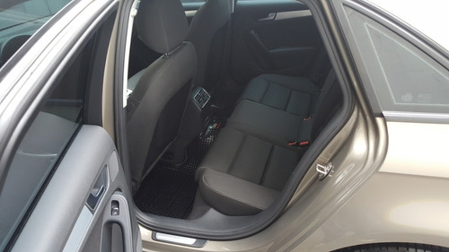 Imagen 2 de 12 de Audi A4 1.8 Tfsi Manual