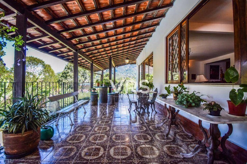 Imagem 9 de 30 de Casa Com 3 Dormitórios À Venda, 230 M² Por R$ 990.000,00 - Alto - Teresópolis/rj - Ca0374